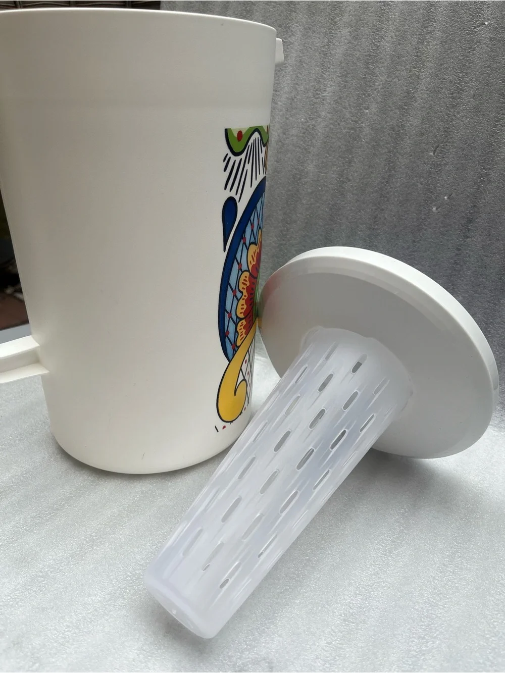 Tupperware One Gallon Pitcher